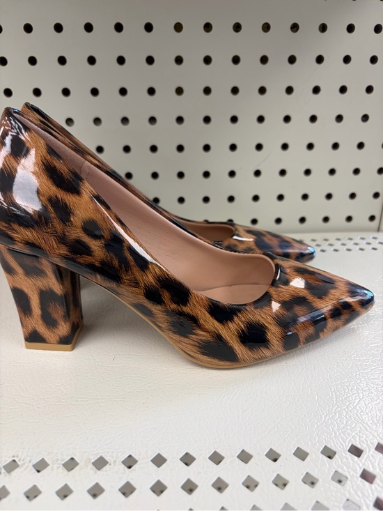 Shoes - Leopard Print Block Heel Pumps - Brown